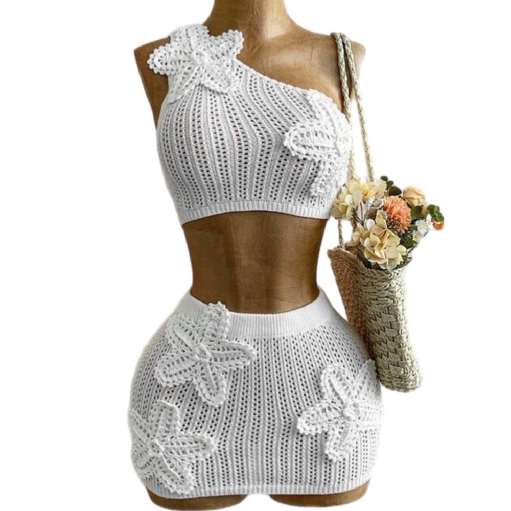 Crochet starfish crop top skirt set beach size L but can also fit a size M